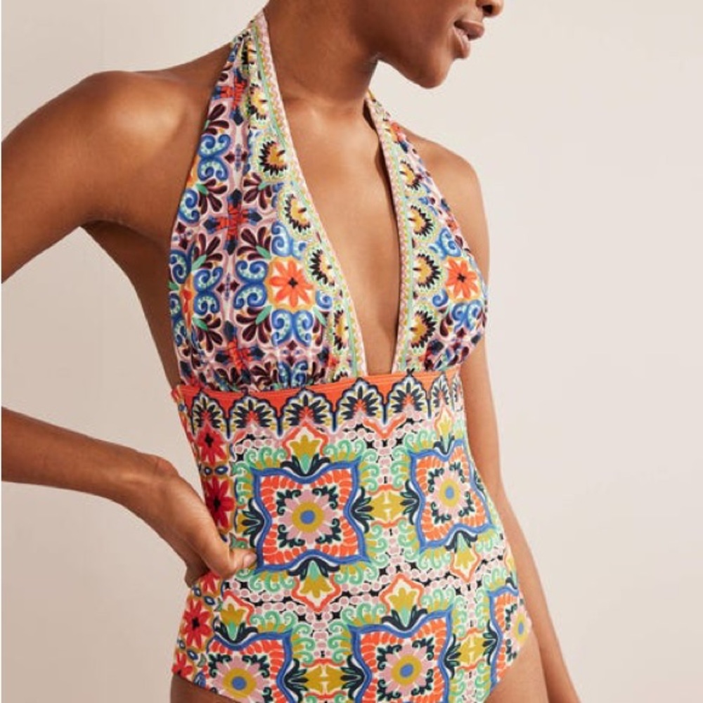 NWT BODEN MERANO DEEP V-NECK SWIMSUIT MULTI, TAPESTRY TILE WOMEN MOSAIC PATTERN - Picture 2 of 9